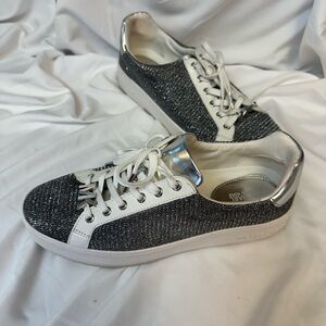 Michael Kors Poppy Lace up Glitter Chain Mesh Sneakers  Size 10 White Silver